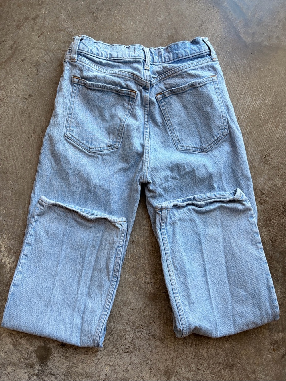 90’s Relaxed High Rise Jean - Picture 4 of 4